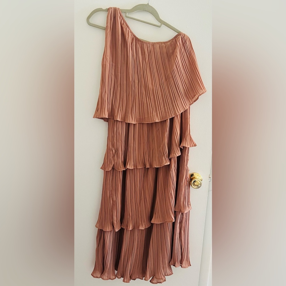 Elegant Pleated Rose Gold Dress